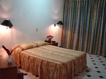 Hotel Don Carlos Puerto Maldonado Kültér fotó